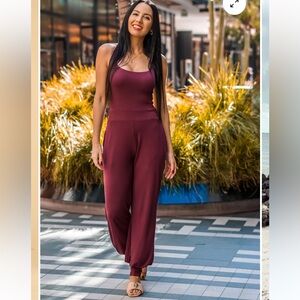 Aria Lattner Everyday Cuffed Jumpsuit in Merlot Size Large